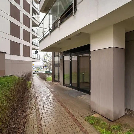 Apartment Modern With Parking Near Malta By Renters Poznan