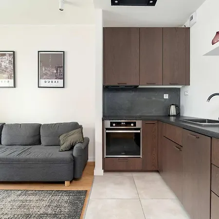 Modern With Parking Near Malta By Renters Apartment *