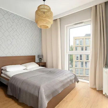 Apartment Modern With Parking Near Malta By Renters *